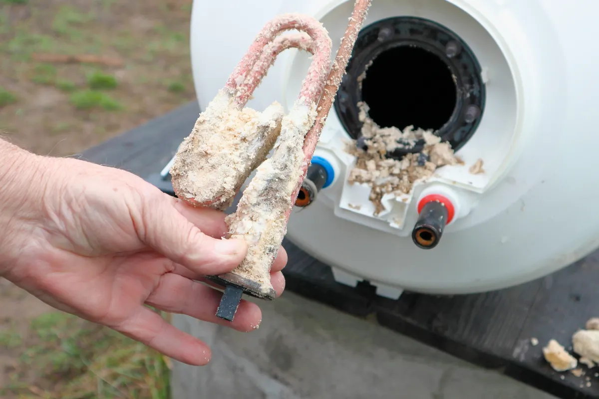 Entretien insuffisant d'un chauffe-eau.